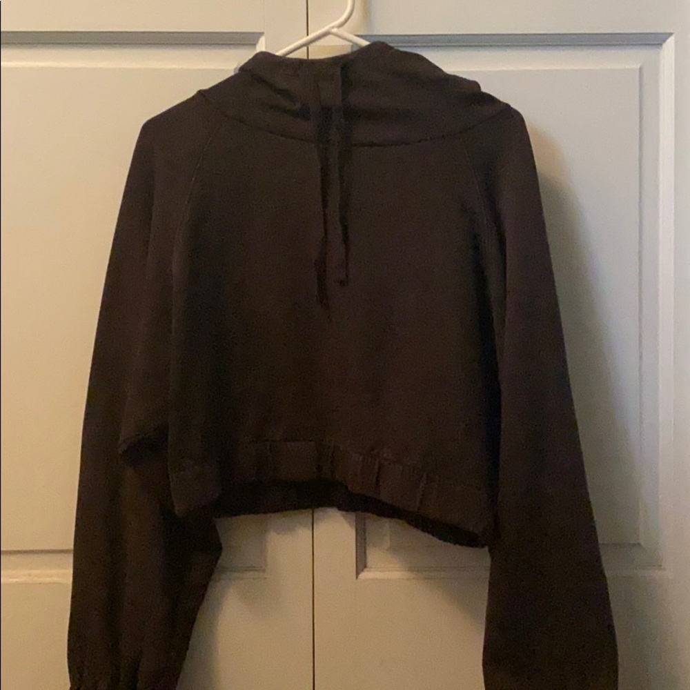 NEW Aeropostale Black Cropped Sweatshirt